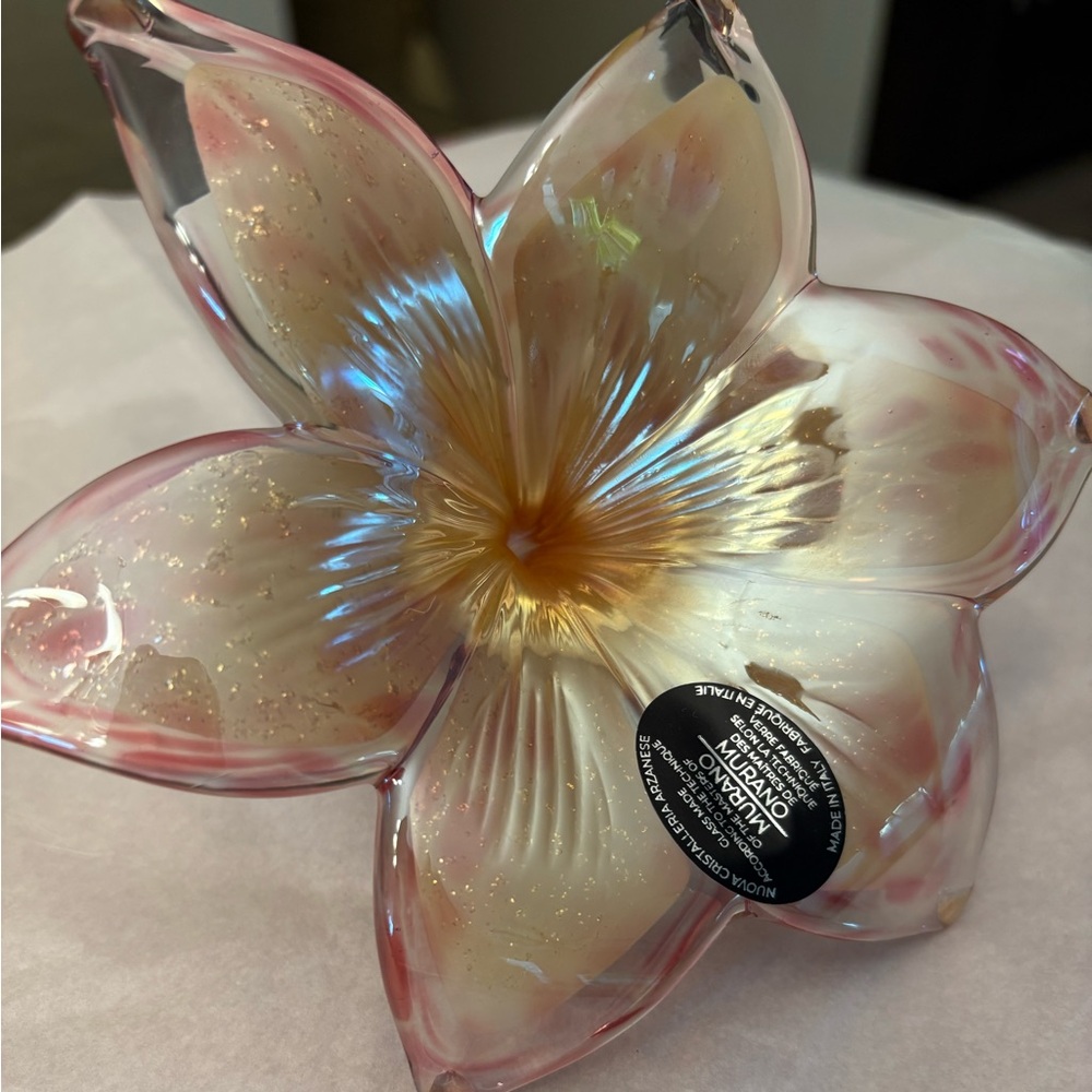 - Italian Murano Art Glass 💄 Gold
 Colors Pedals 6 pedals Handmade